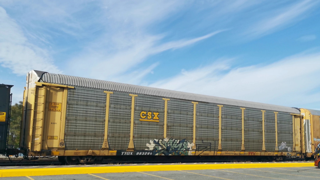 CSX B2271 (Body) TTGX 983280 (Flat)